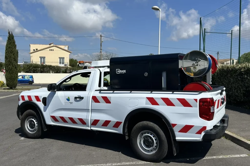 Système ANDARTA S200 de nettoyage et désinfection de réservoirs d'eau potable sur pick-up