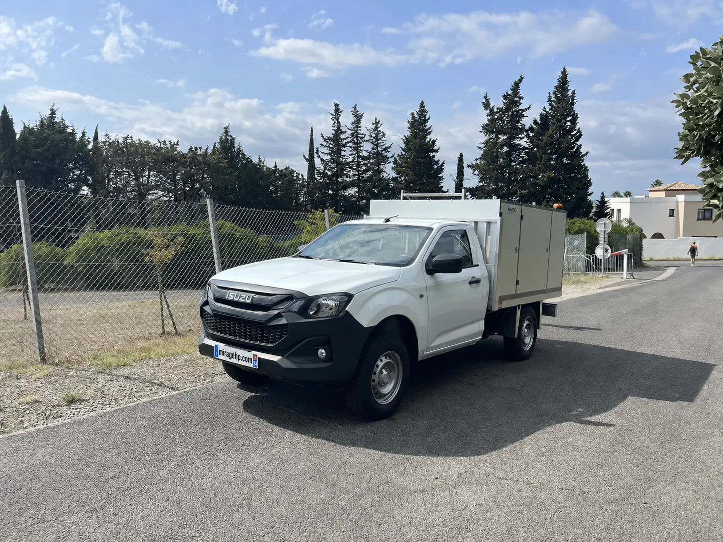 Camion ANDARTA S400 équipé pour le nettoyage et la désinfection des réservoirs d’eau potable
